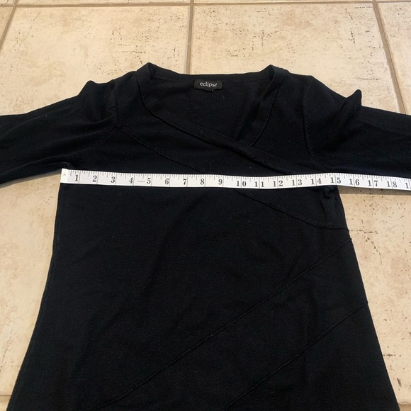 Eclipse Black Crossover V-Neck Long Sleeve Sweater - Women's M - Picture 3 of 7